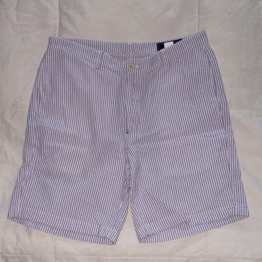 Vineyard Vines Gray and White Flat Front Men Shorts